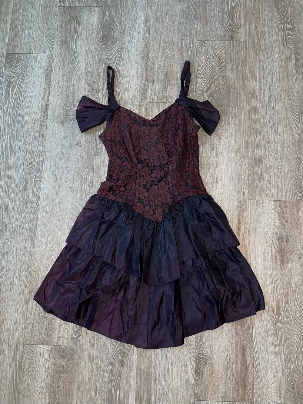 Vintage breakin loose Lace whimsy fairy fTiered Party Dress Plum gothic dance